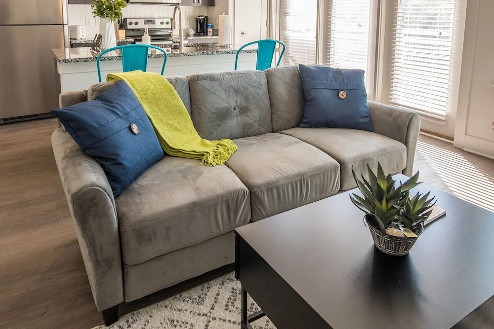 Atlantic 1 BR Apt w/ Balcony & Pool by Frontdesk