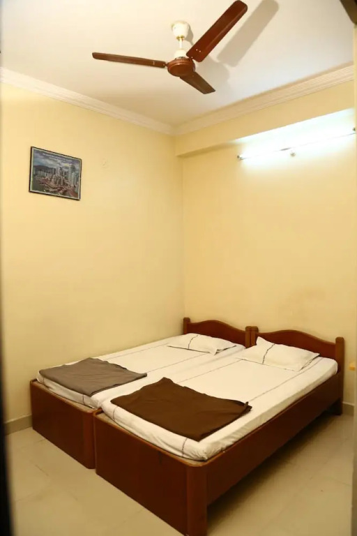 Sai sri Krishna Deluxe Lodge