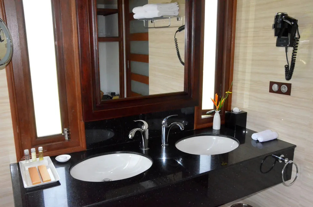 Cominsia Lodge