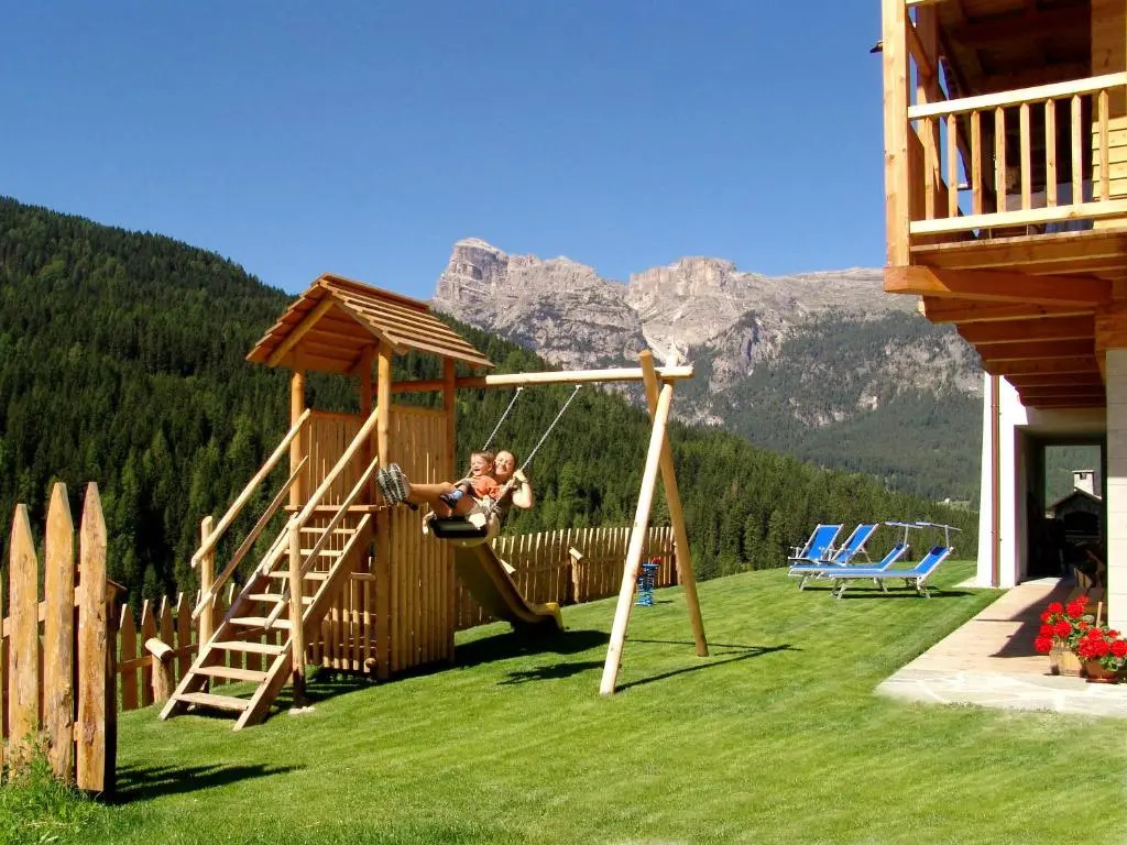 Apartments Serghela