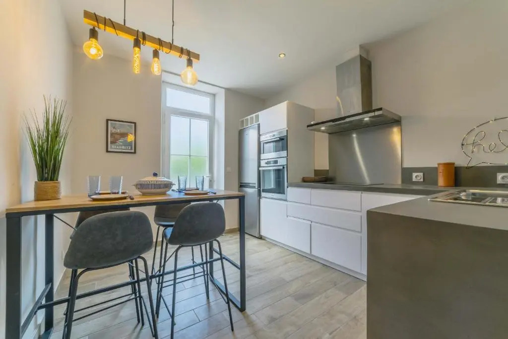 Appartement moderne avec vue mer à 5mn des plages