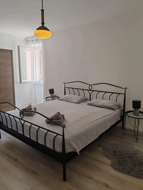 Apartment Carera 1900