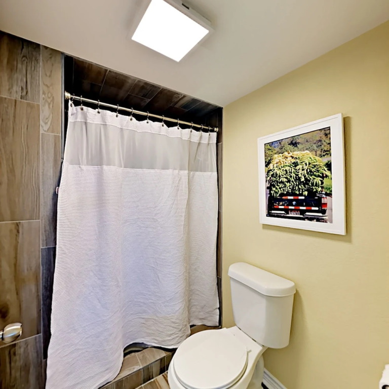 122 Sea Breeze - Sutdio Condo