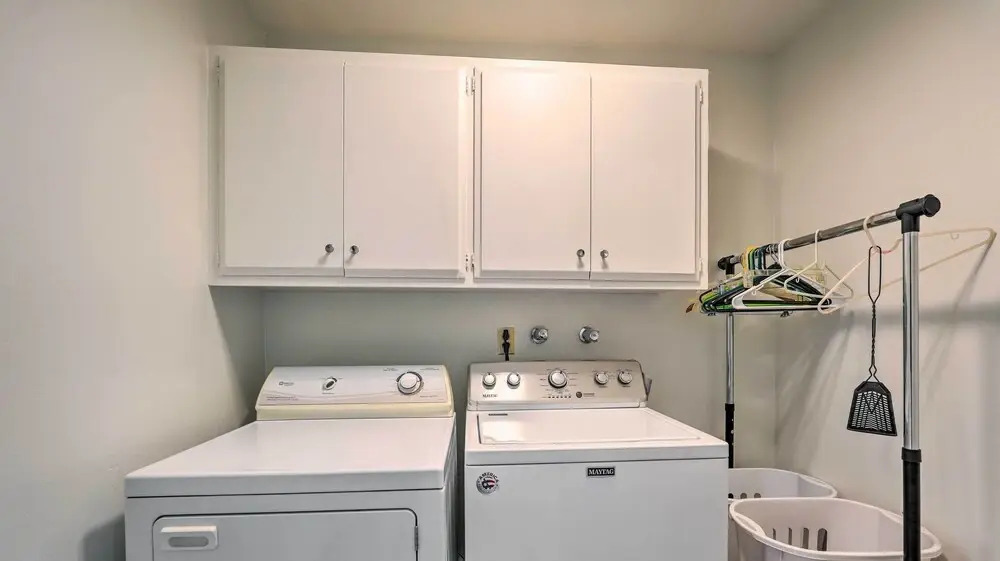 2 Mi to Old Town Scottsdale: Home w/ Pool Table