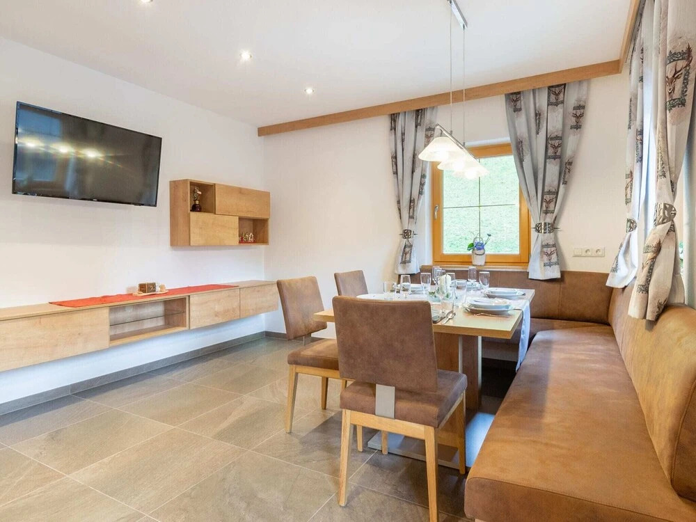 Spacious Apartment in Saalbach with Ski Boot Heaters
