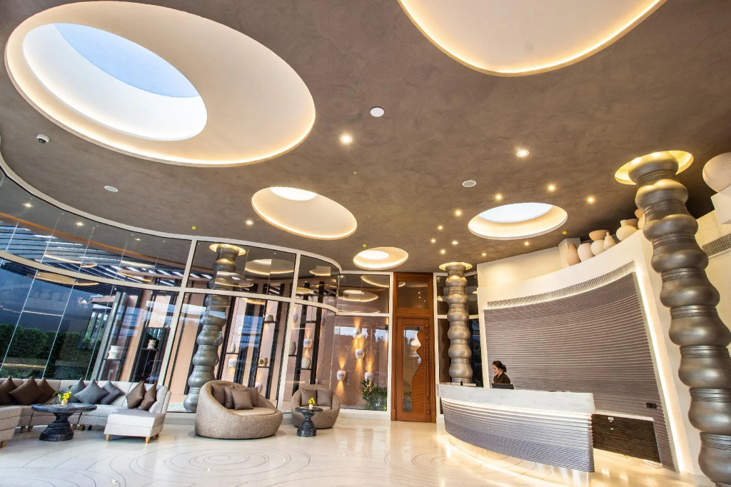 Rachabhura Hotel
