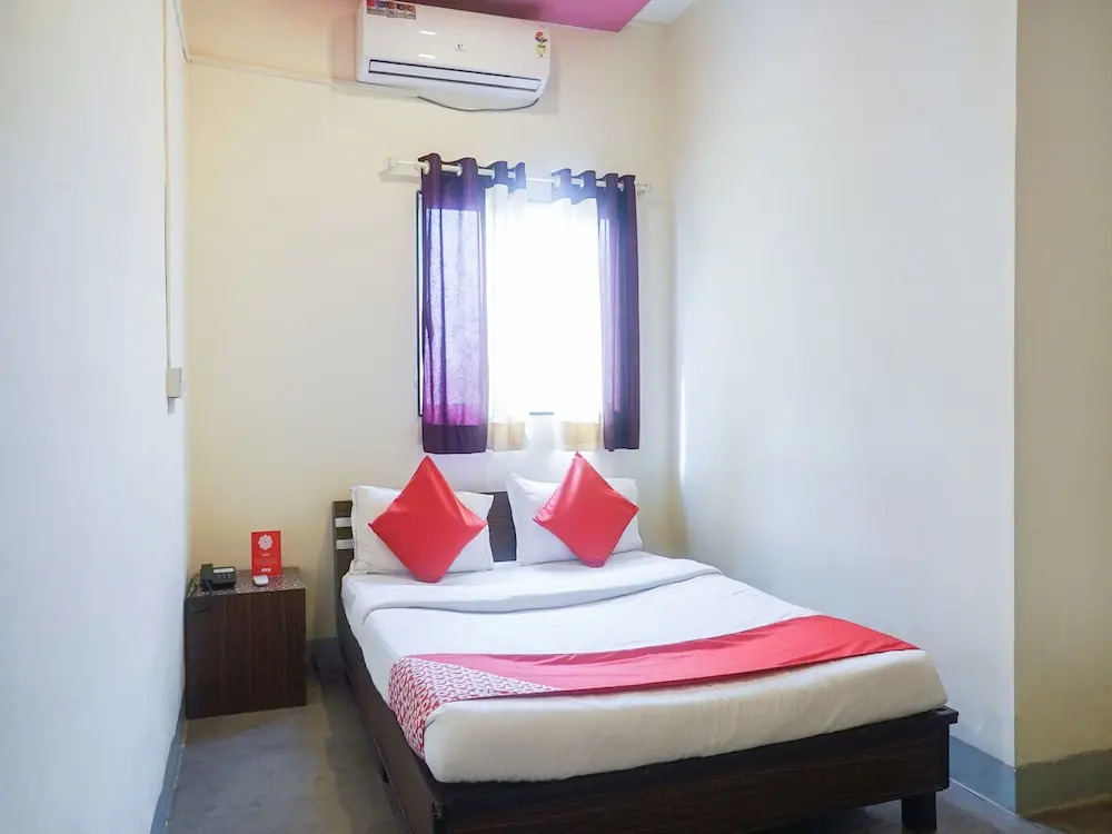 OYO 9910 Sambram Inn