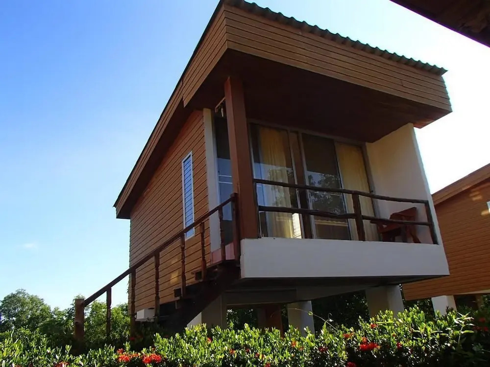Koh Jum Cliff Beach Resort