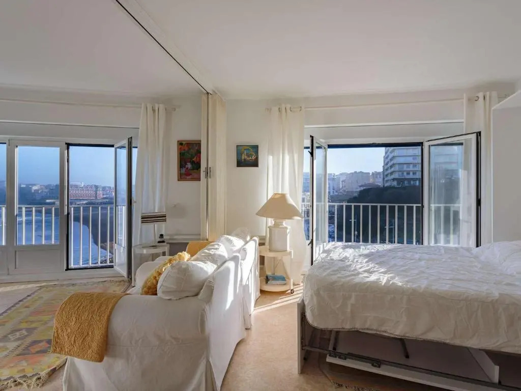 Appartement Biarritz, 1 pièce, 3 personnes - FR-1-3-483