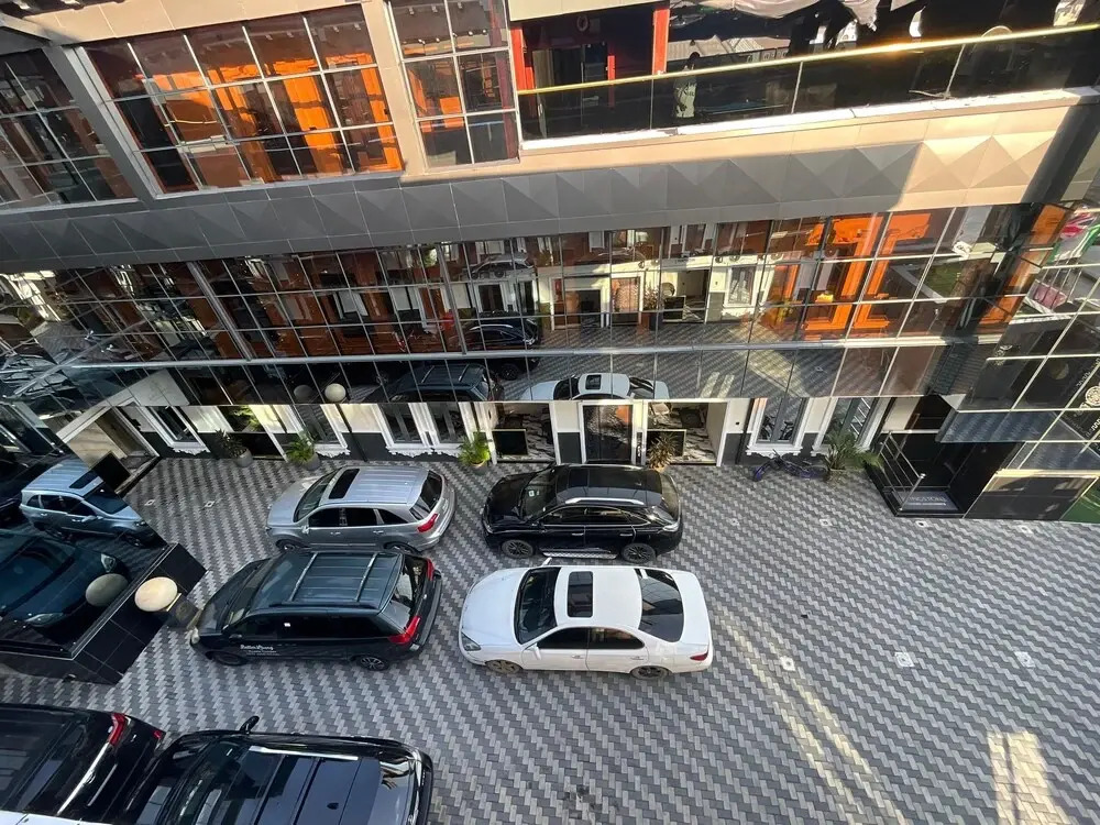 Livingstone Luxury Apartment