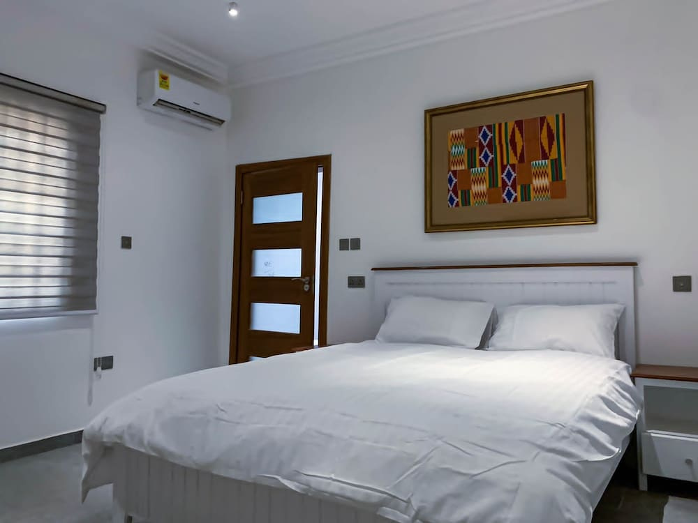 Conys Guest House