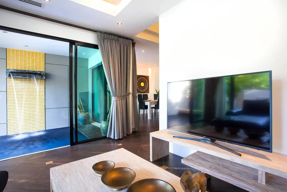 Luxury Pool Villa Kamala