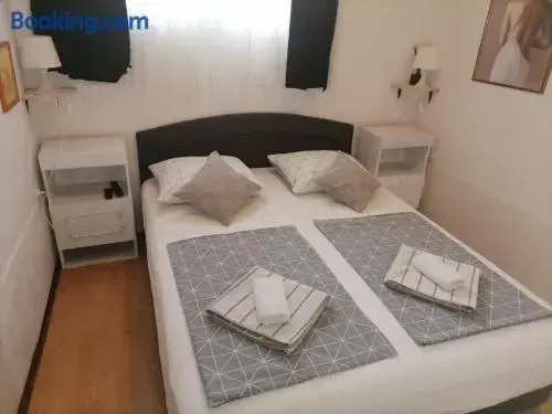 Rooms Mara