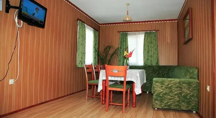 Tarpovi Guest House