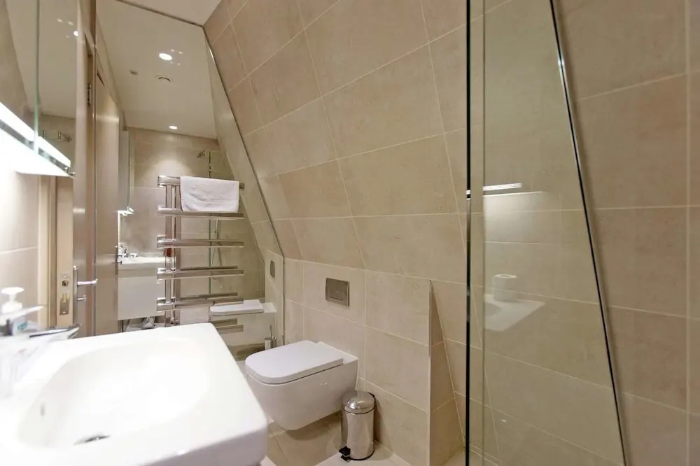 Luxury Loft Oxford Street with AC