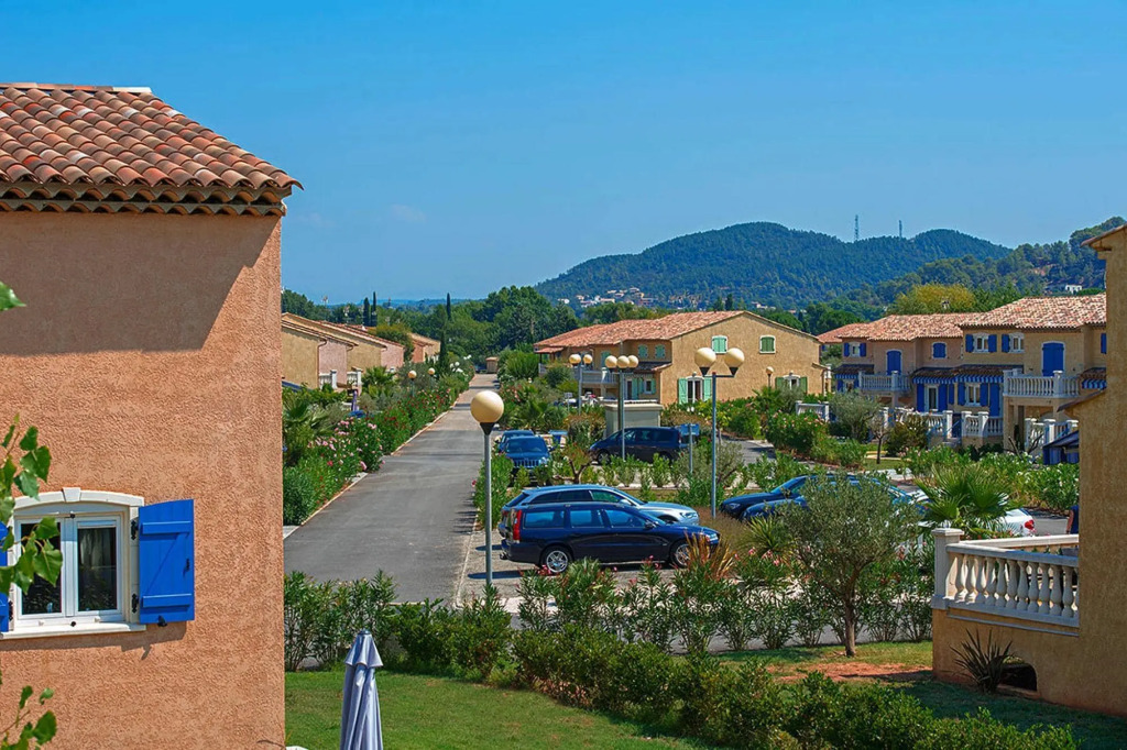 Terraced house standard in the residence Le Clos des Oliviers