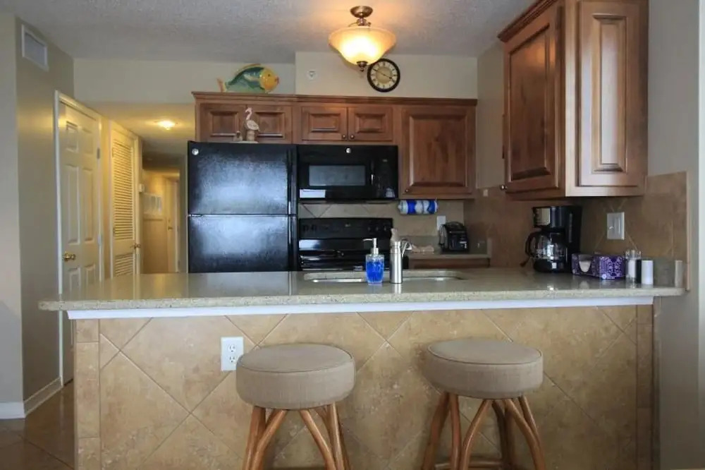 Royal Palms 201 - 2 Br Condo