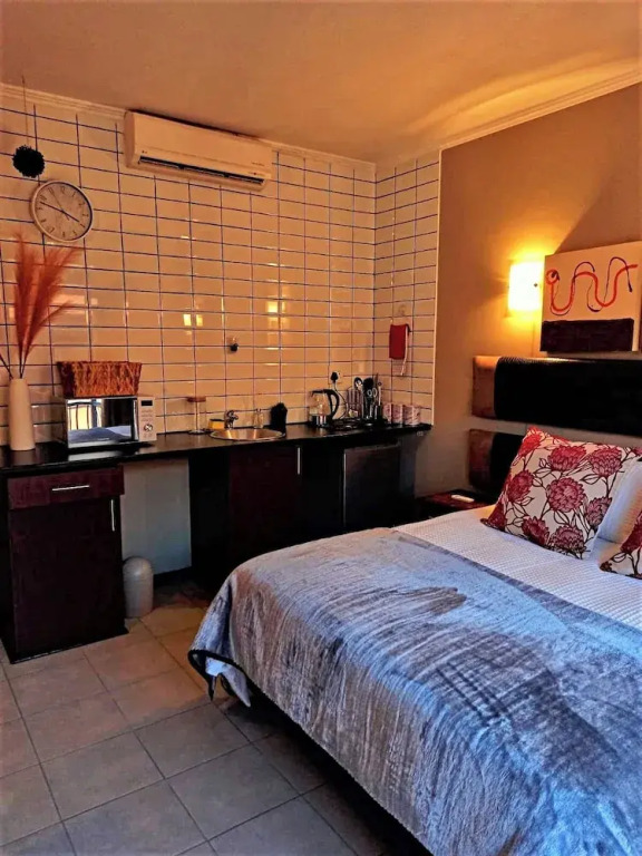 Best Overnight With Free Wifi Modern and Private