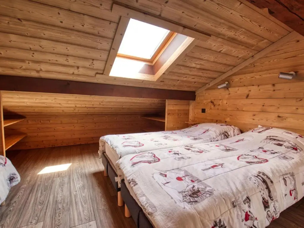 Chalet au pied des pistes, sauna et terrasse, pour 12 pers. - FR-1-642-5