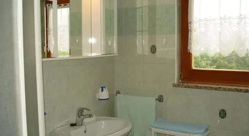 Apartments and Rooms Suzana