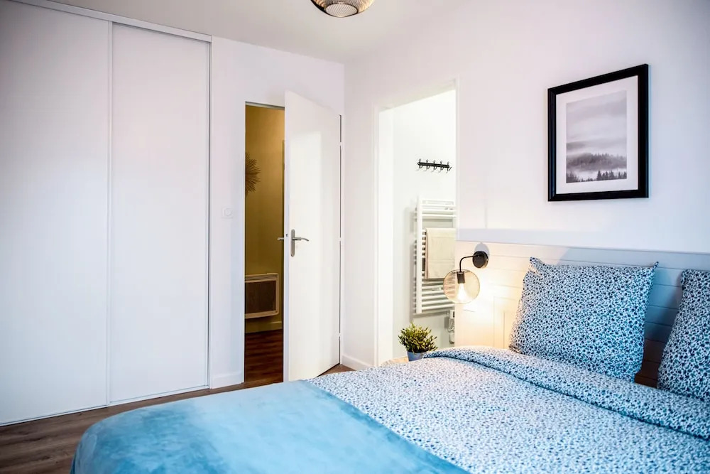 Chic & Cosy Appartement avec Terrasse, Parking Privatif
