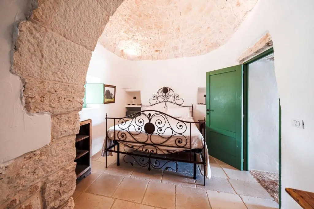 HelloApulia Trulli Li Cridd