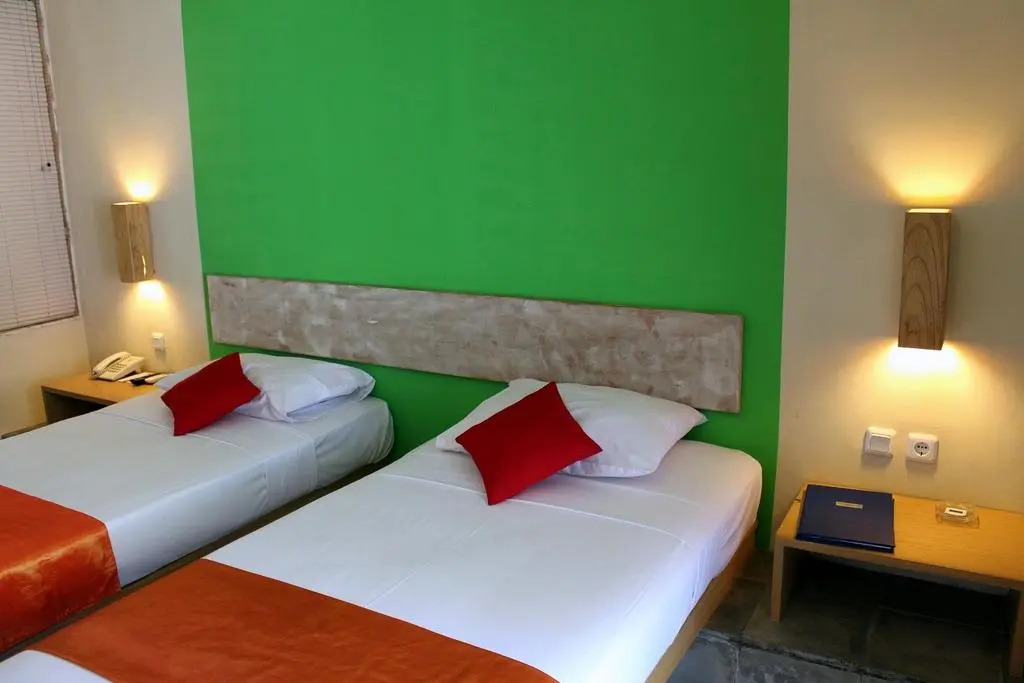 The Oasis Kuta by RedDoorz