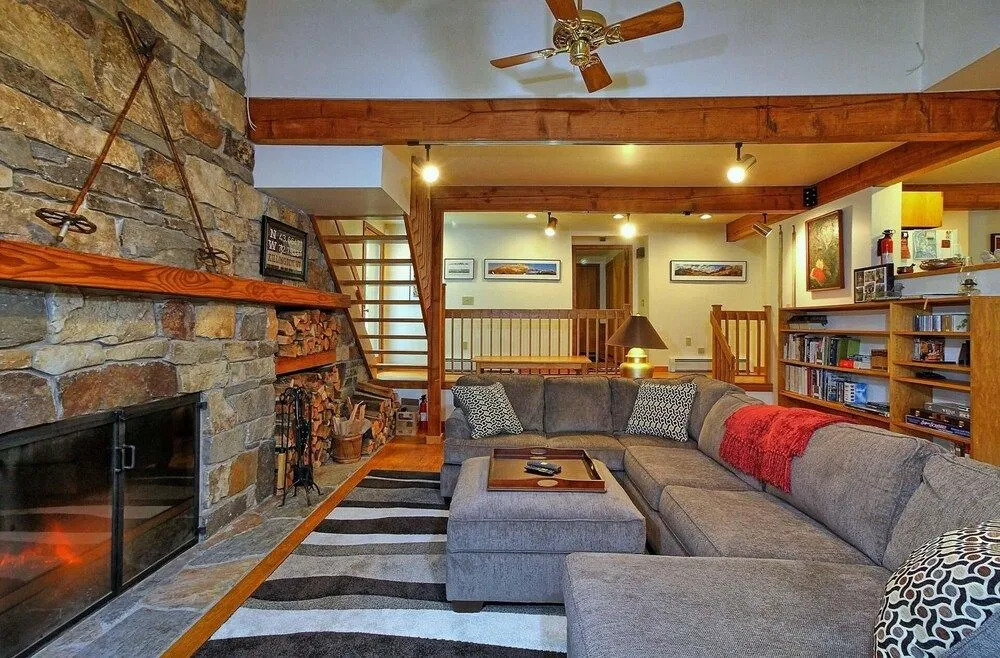 Lakewood Lodge