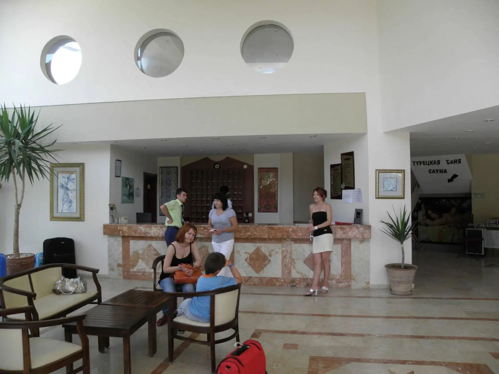 Отель Nex Royal Beach