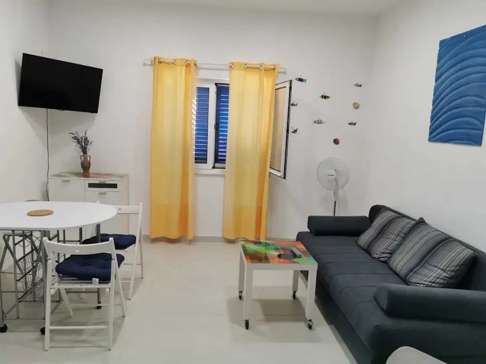 Boutique Apartment in Pirovac With Terrace