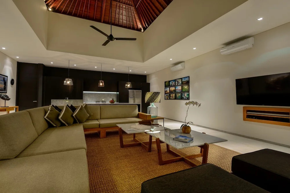 The Maya, Stunning 4BR Family Villa