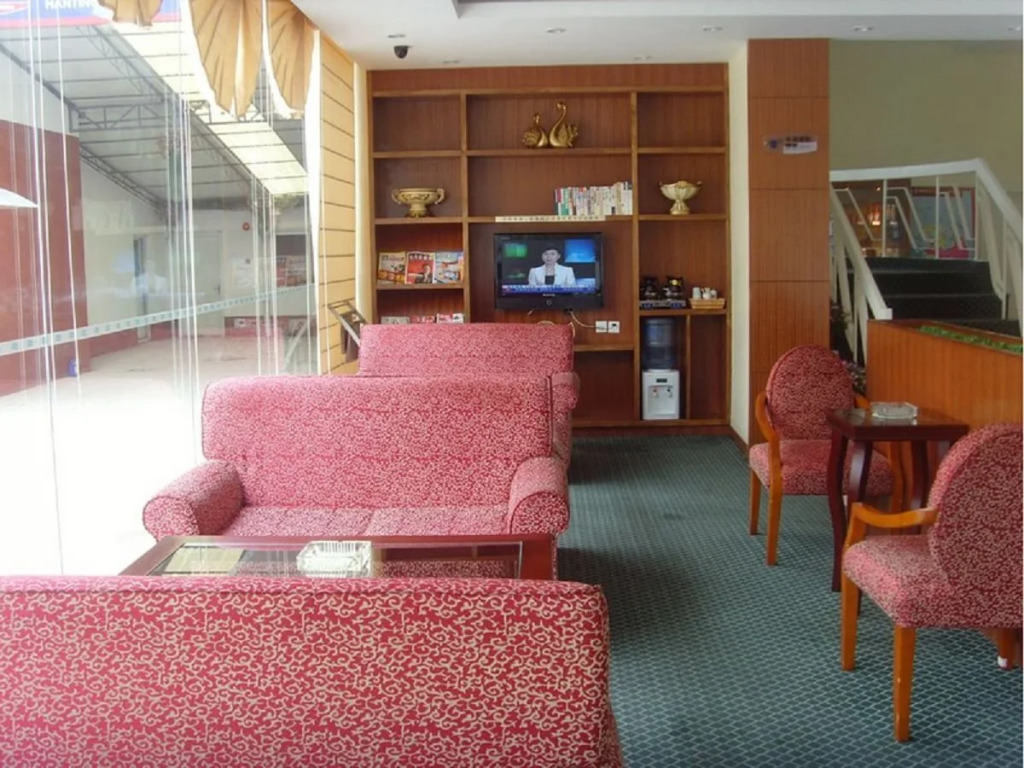 Hanting Hotel Shanghai Shangnan Metro Station
