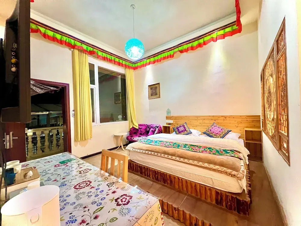 Shangri-La Xinjiapo Boutique Homestay (Dukezong Ancient City Branch)