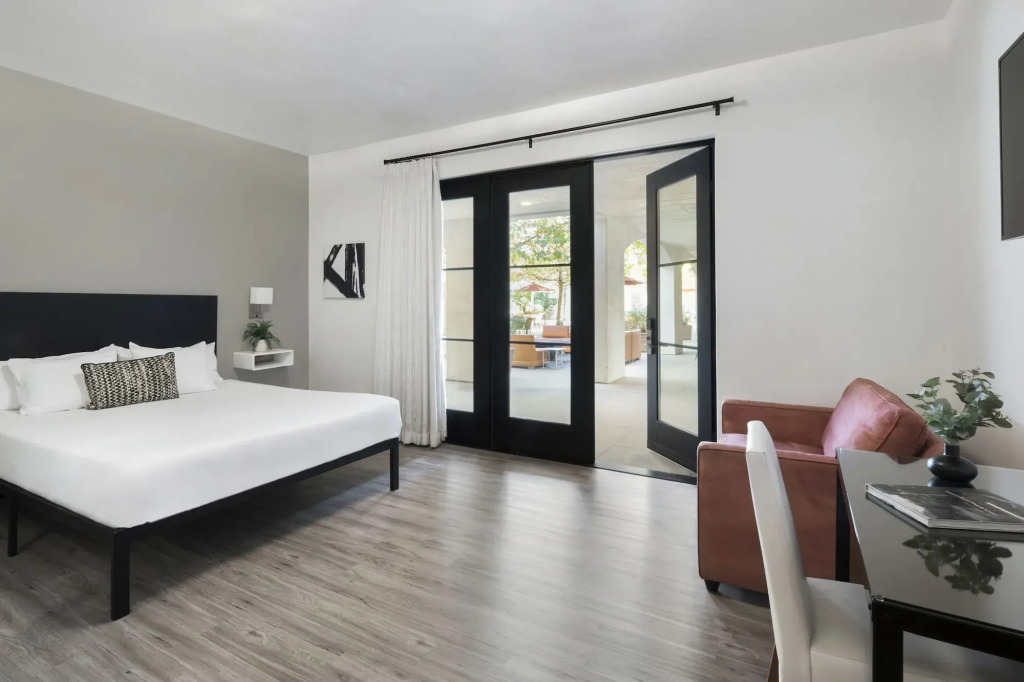 Hotel Casa 425 + Lounge, A Four Sisters Inn