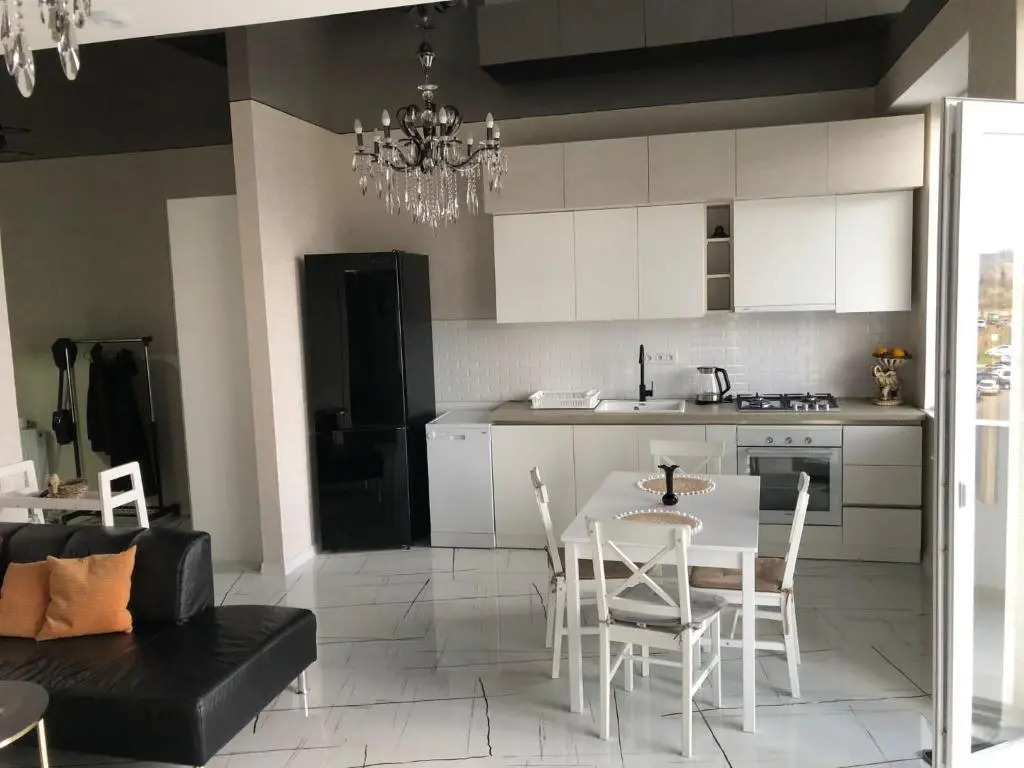 khatis apartment