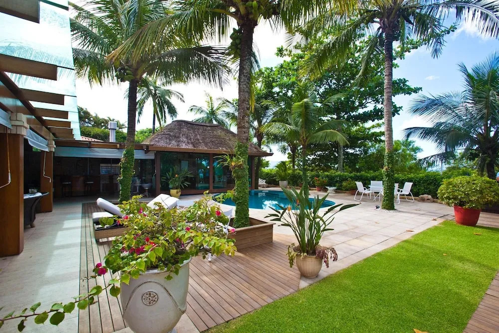 FL004 5 Bedroom Villa By Senstay
