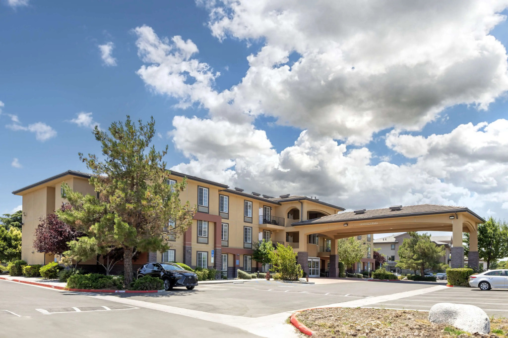 Best Western Plus Country Park Hotel