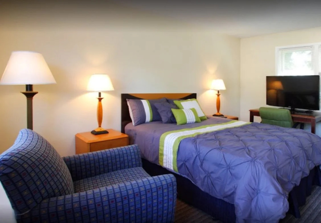 Custom Stay Residence and Suites