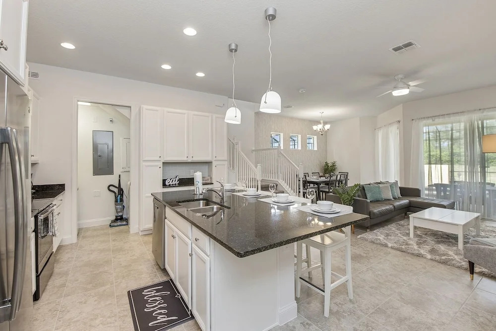 134fr 5 Bedroom Townhouse