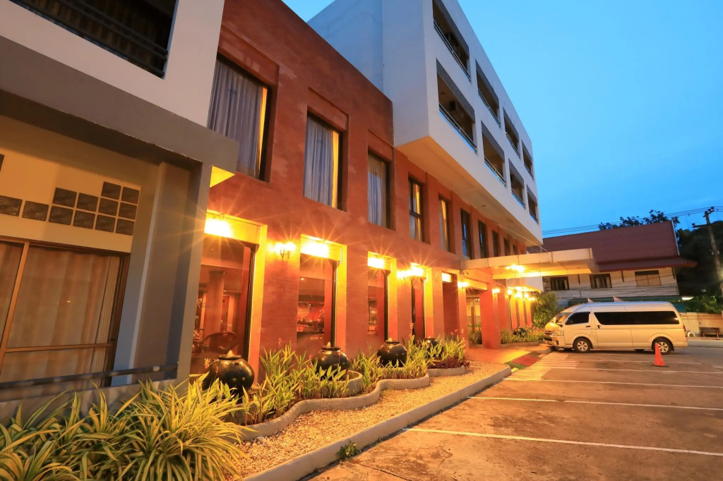 Pin Hotel