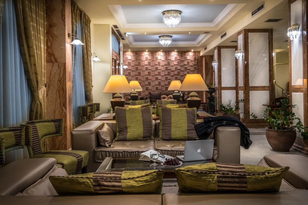 Rex Hotel