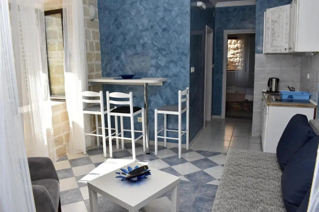 Lanterna Apartments