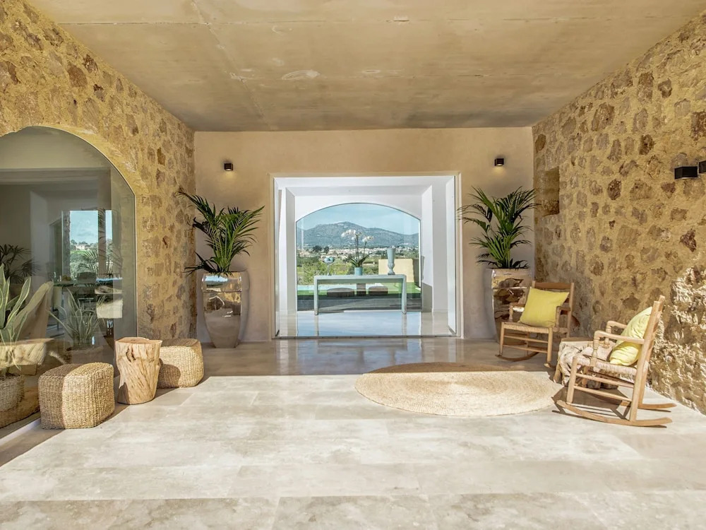 Engaging Villa in St Llorenç des Cardassar with Swimming Pool