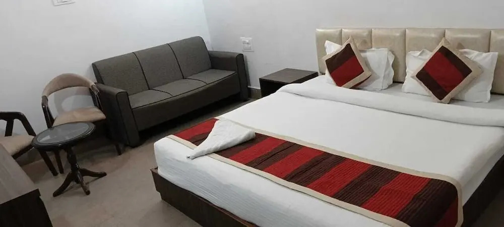 Hotel Destiny by OYO Rooms