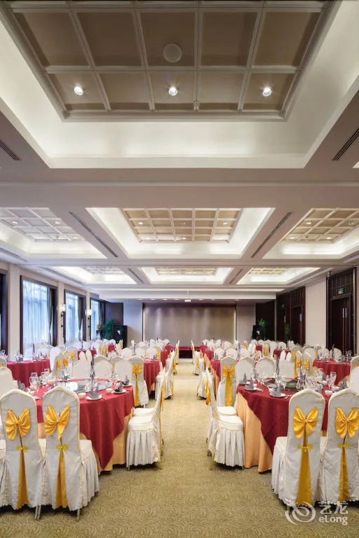 Suzhou Jingzhai Hotel