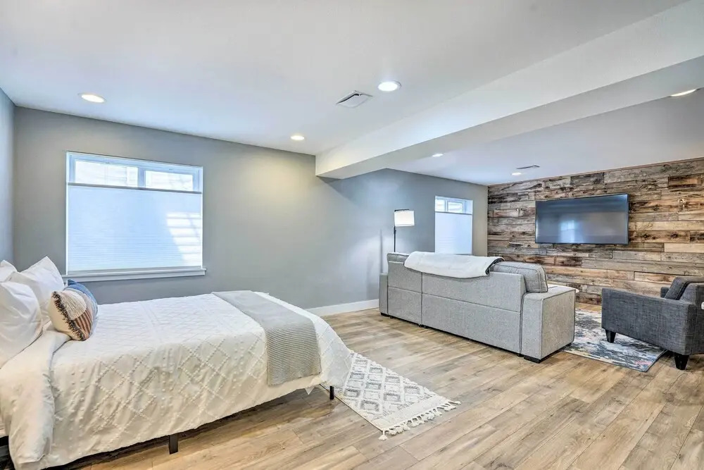 Spacious Old Town North Home w/ Rooftop Deck!