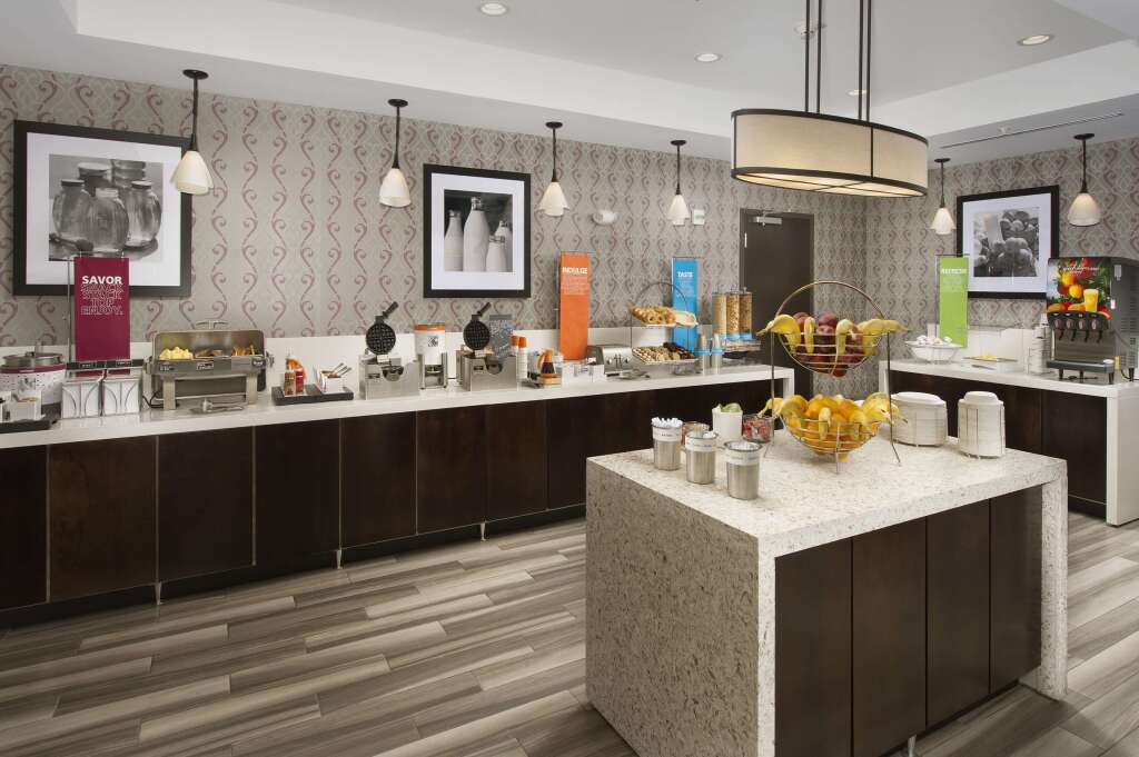 Hampton Inn Louisville East Hurstbourne