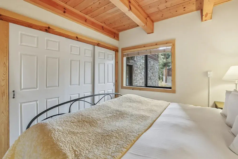 Comfort In The Sierras - Edelweiss 2br - Kirkwood 3 Bedroom Condo