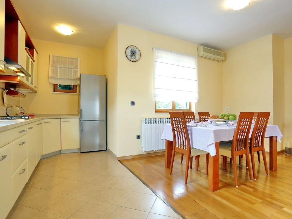 Luxurious Villa in Zadar With Swimming Pool