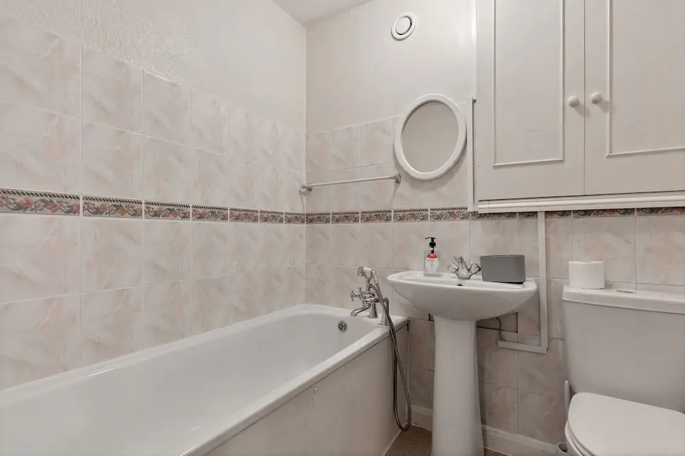 Kensington 3 Bedroom Flat Close2subway